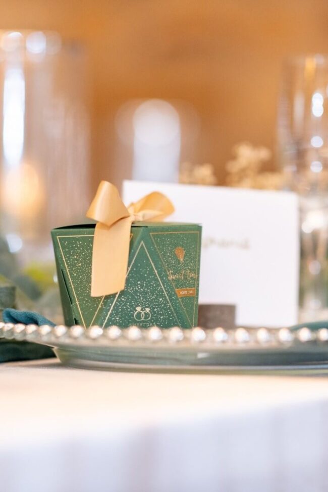 Luxury Charger Plates for Elegant Table Styling