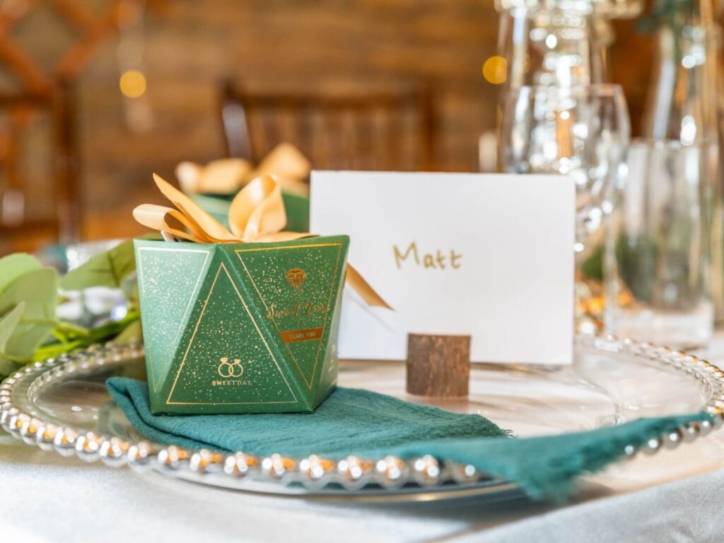 Rustic table décor place setting with favour box